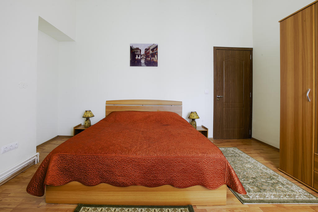 Hotel Casa Preturii Tîrgu Lăpuş Zimmer foto