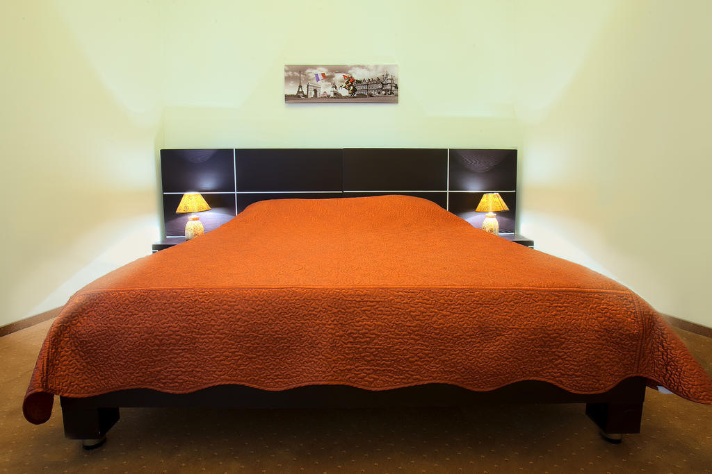 Hotel Casa Preturii Tîrgu Lăpuş Zimmer foto
