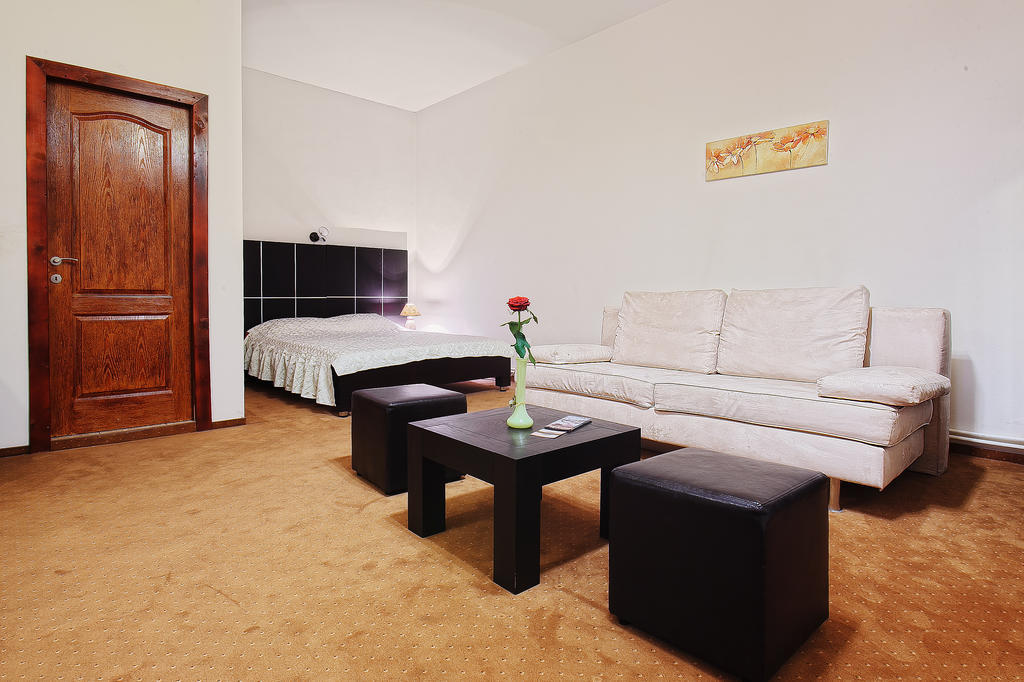 Hotel Casa Preturii Tîrgu Lăpuş Zimmer foto